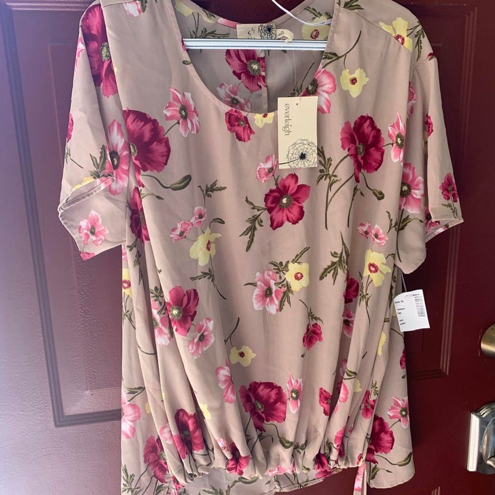 Everleigh boutique top size XL pink
